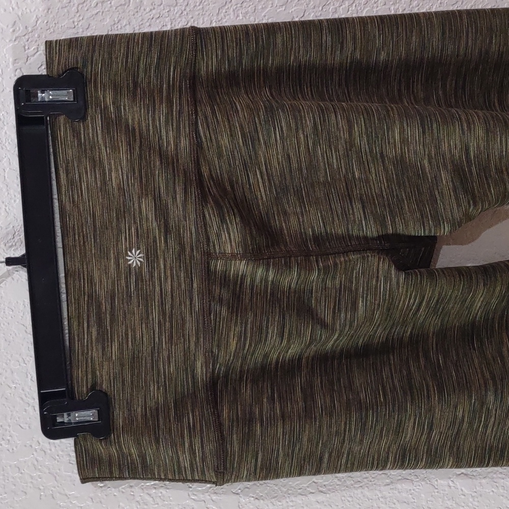 ATHLETA Black And Green Set. - Picture 14 of 17